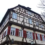 Triple In A Historic Half-timbered House Lejlighed