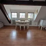 Daire Triple In A Historic Half-timbered House